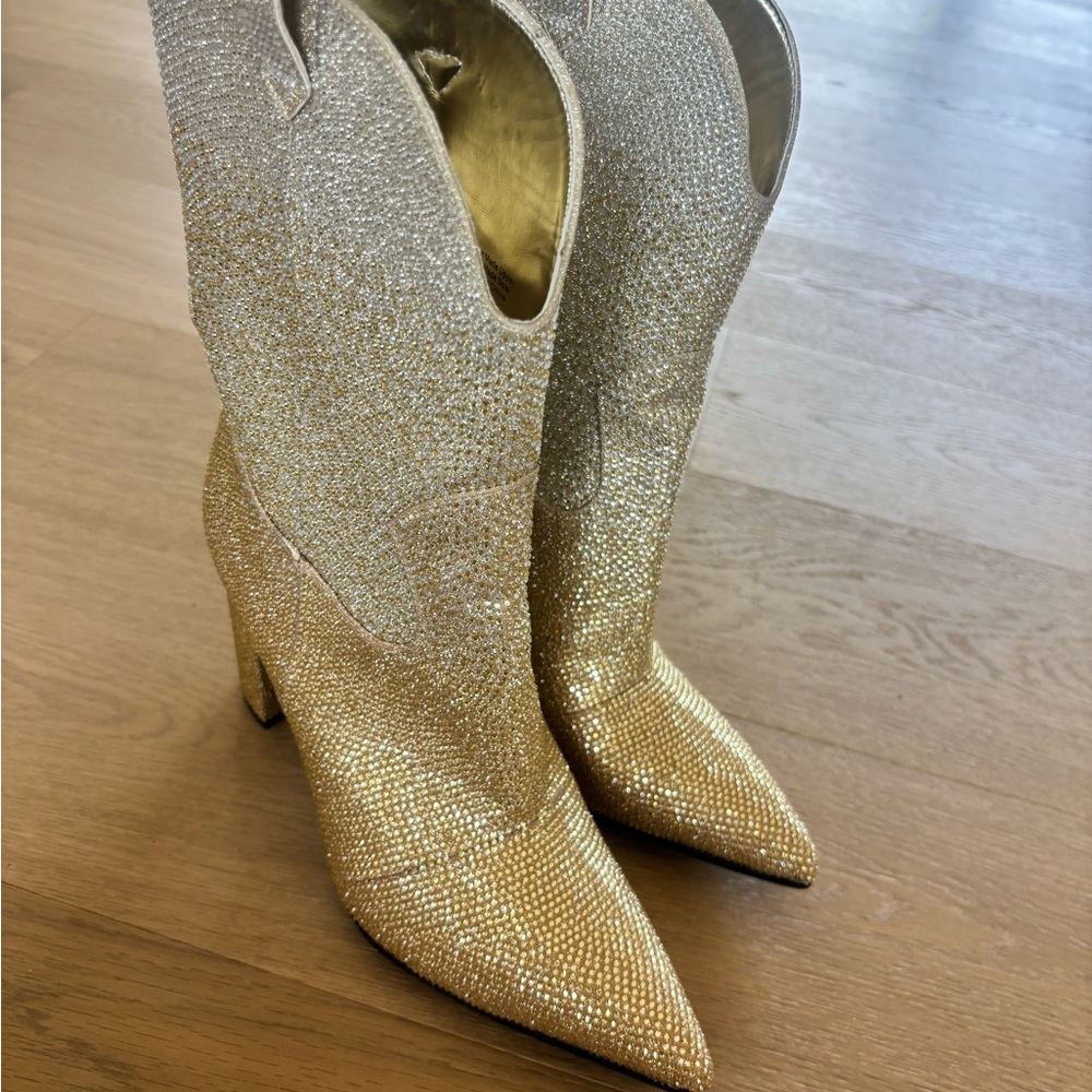Daniel Diamond Gold boots size 10/40